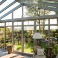 Véranda en été : Protégez-la de la chaleur avec des solutions design et performantes